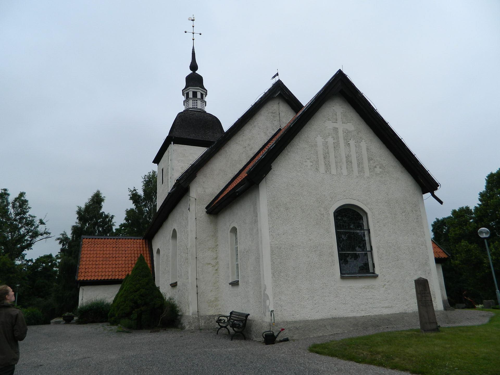 En stenkyrka.